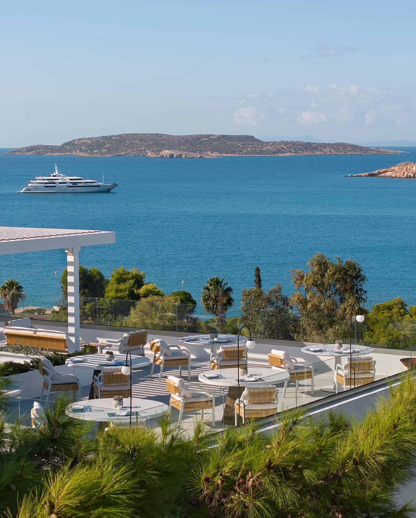 Τα ελληνικά ξενοδοχεία που ψήφισαν Βρετανοί και Αμερικανοί για το 2026