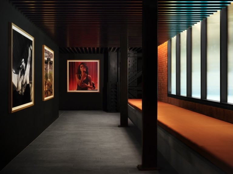 Το νέο Apple Music Hall στο Λονδίνο έρχεται από το μέλλον