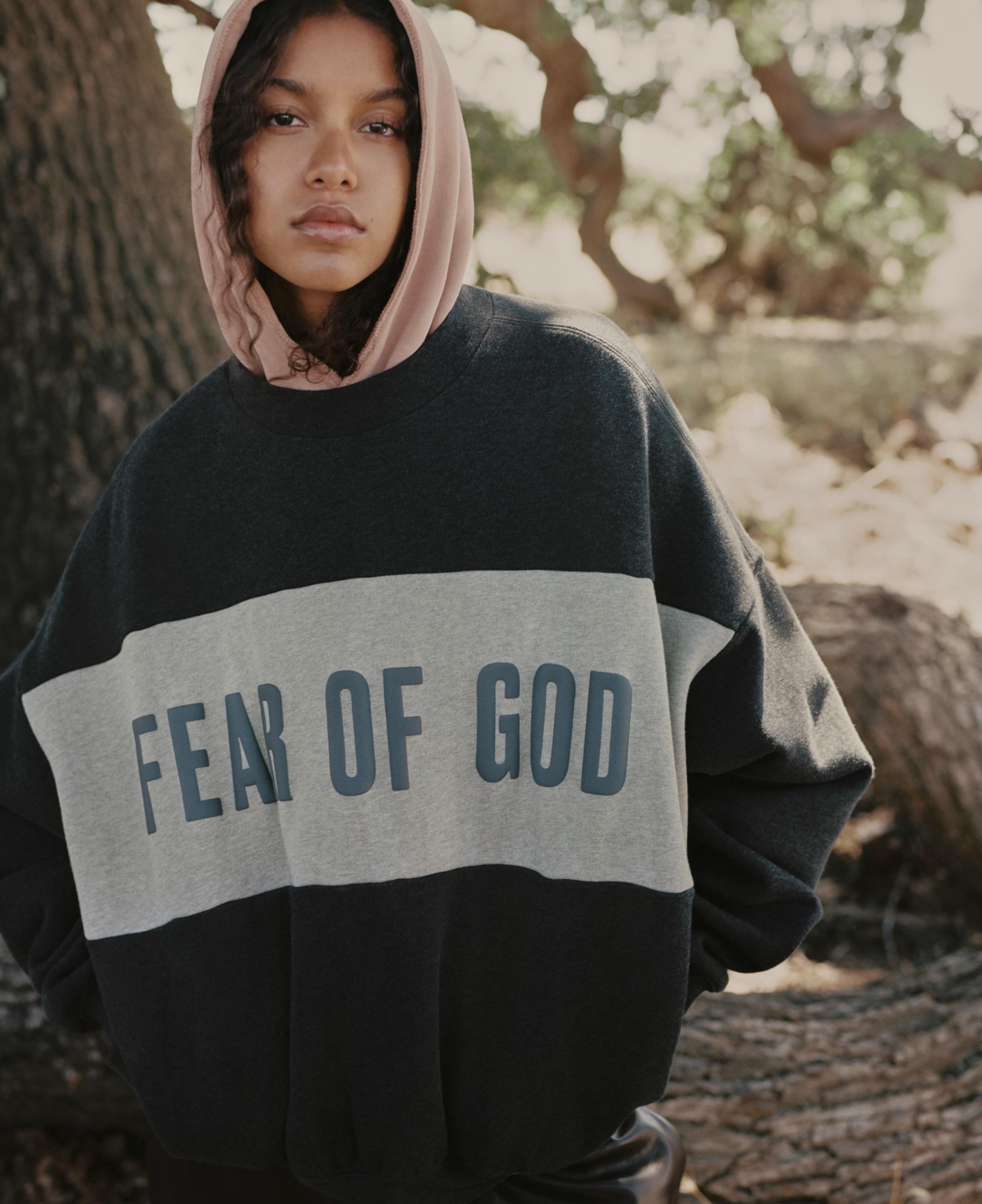 Fear of God: Πώς ένα φούτερ των 200 ευρώ έγινε στολή της νέας γενιάς