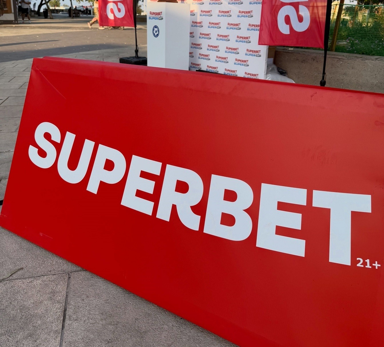 Superbet: Το 7% σε επτά μήνες, το κυνήγι της κορυφής και το «αγκάθι» της φορολογίας