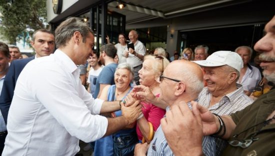 FT: Η επιθυμία των Ελλήνων για αλλαγή ενισχύει τον Μητσοτάκη